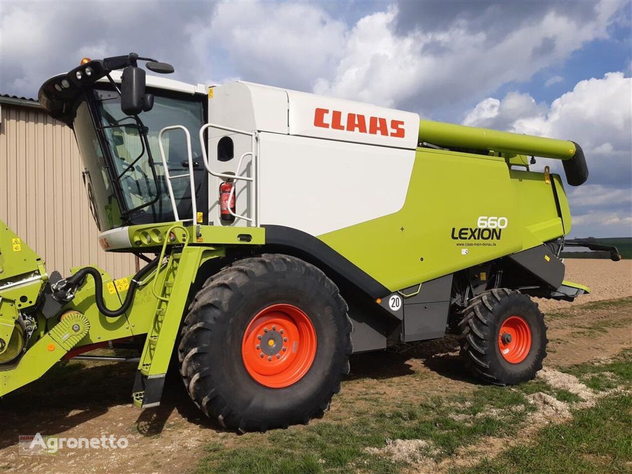 зерноуборочный комбайн Claas Lexion 660